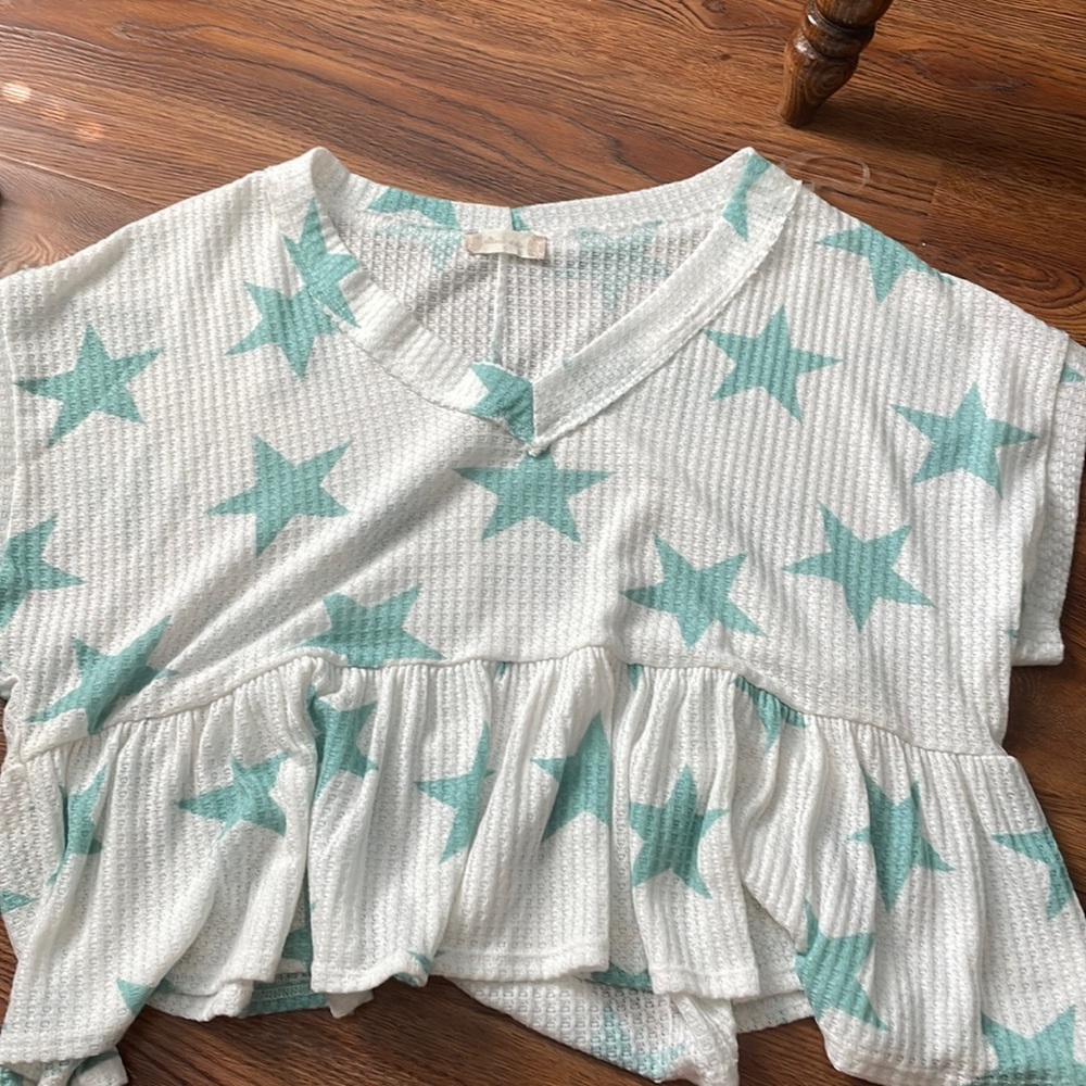 White and teal star shirt from Altard state! size small